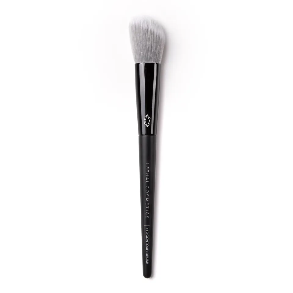 lethal-cosmetics-110-contour-brush-konturpinsel-abgewinkelt image 1
