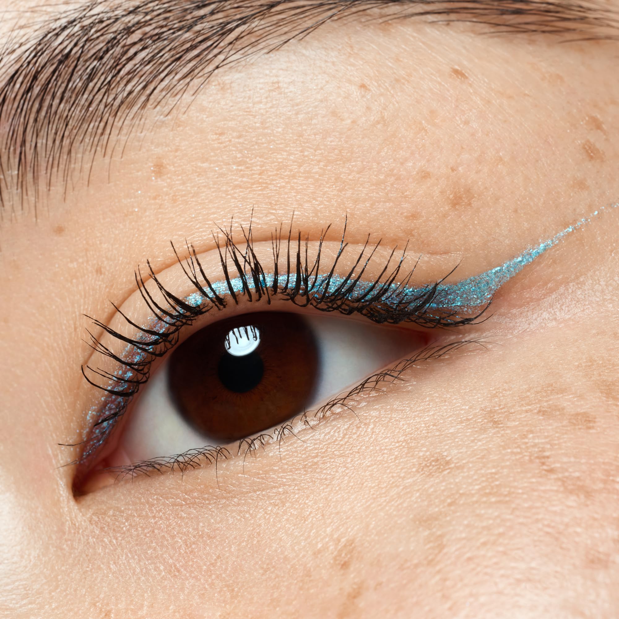 essence-meta-glow-duo-chrome-eye-pencil-04-kajal-blau-0-22-g image 4