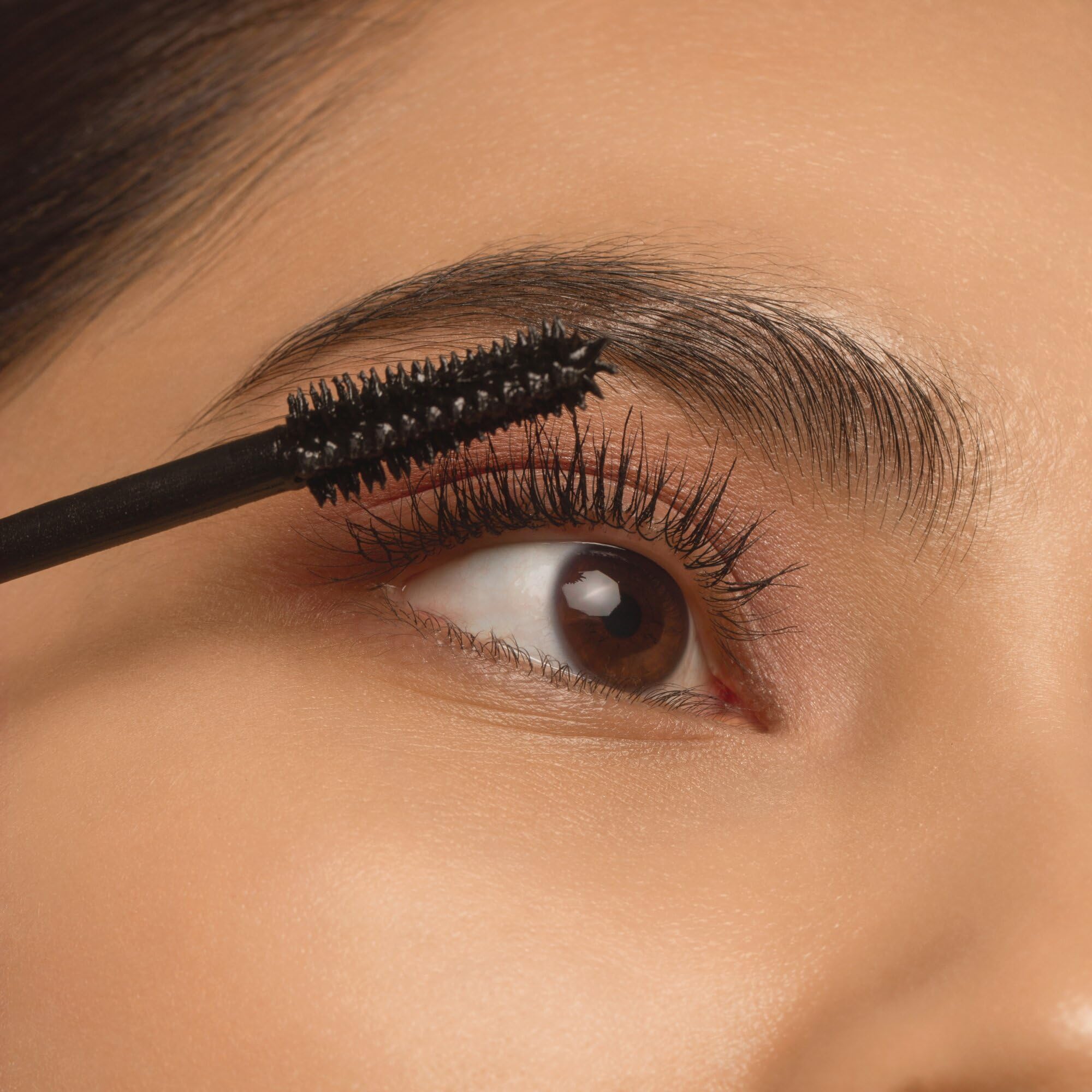 essence-call-me-queen-mascara-waterproof-schwarz-11-5-ml-volumen image 8