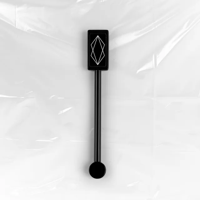 lethal-cosmetics-magnet-stick-magnetstift-cat-eye-effekt image 1