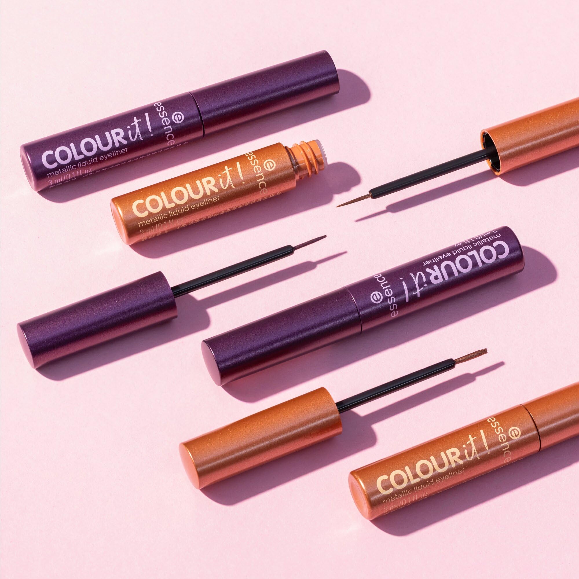 essence-colour-it-02-dark-cherry-eyeliner-violett-metallisch image 8