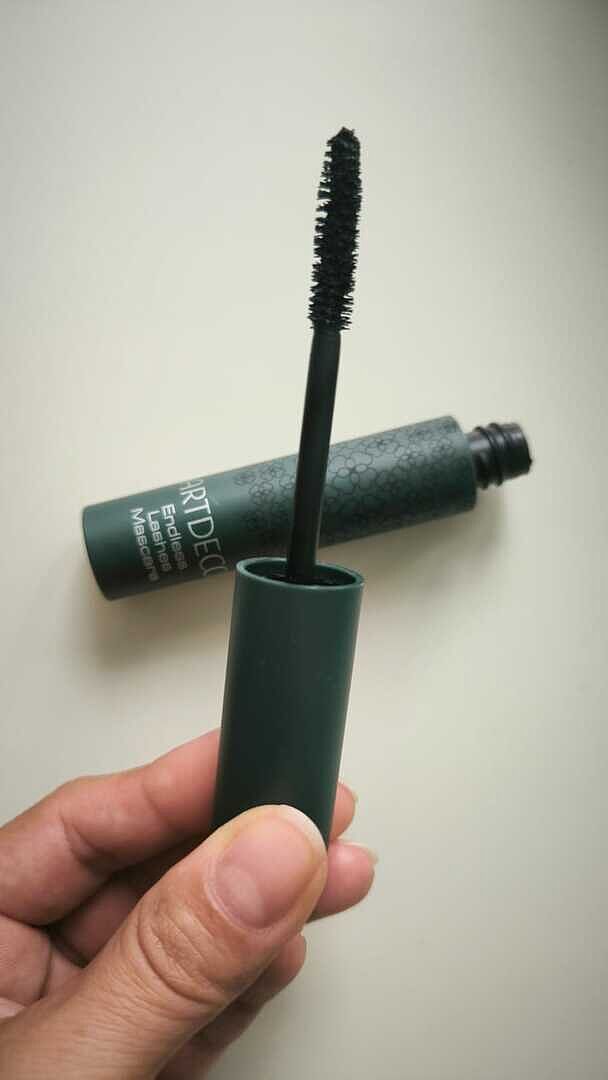 Volle Wimpern