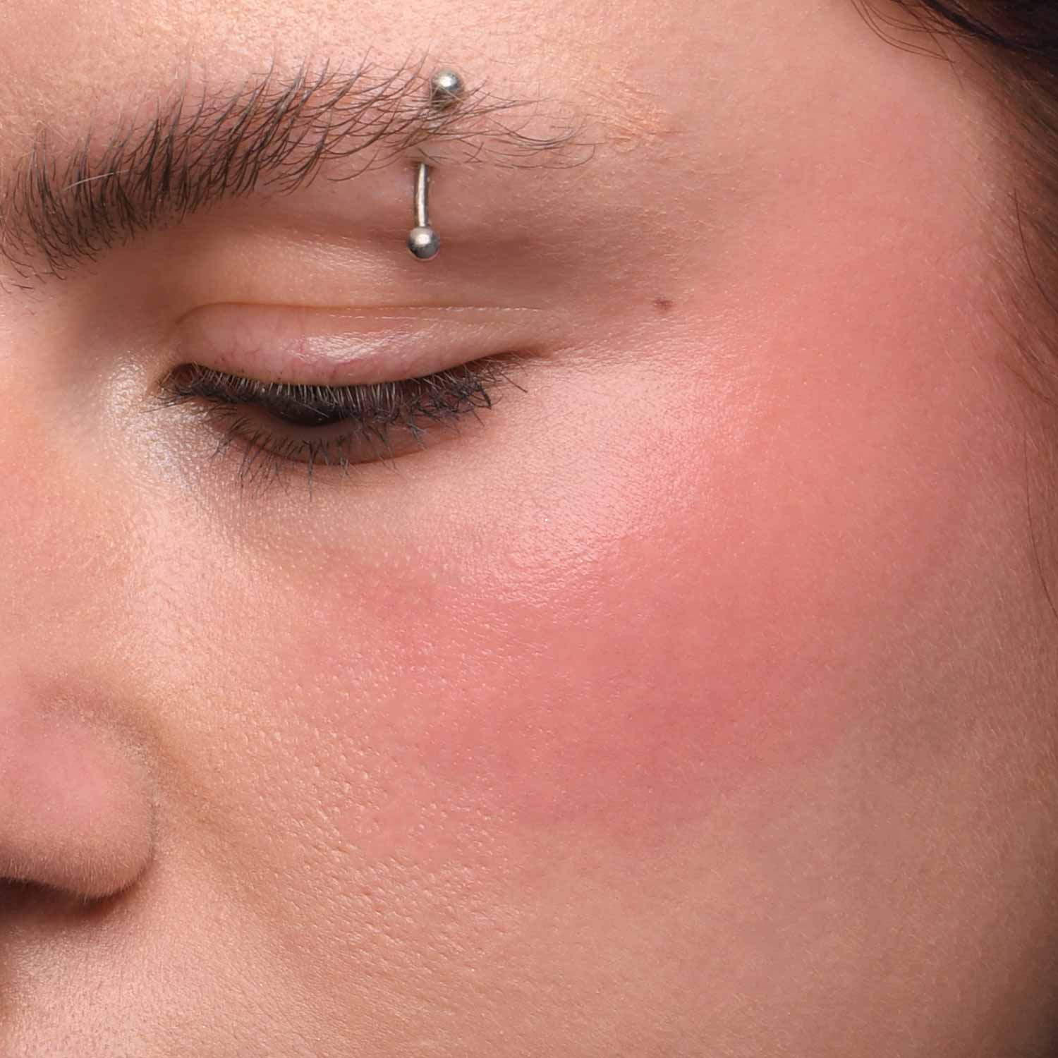 lethal-cosmetics-magnetic-shadow-rogue-blush-beere image 4