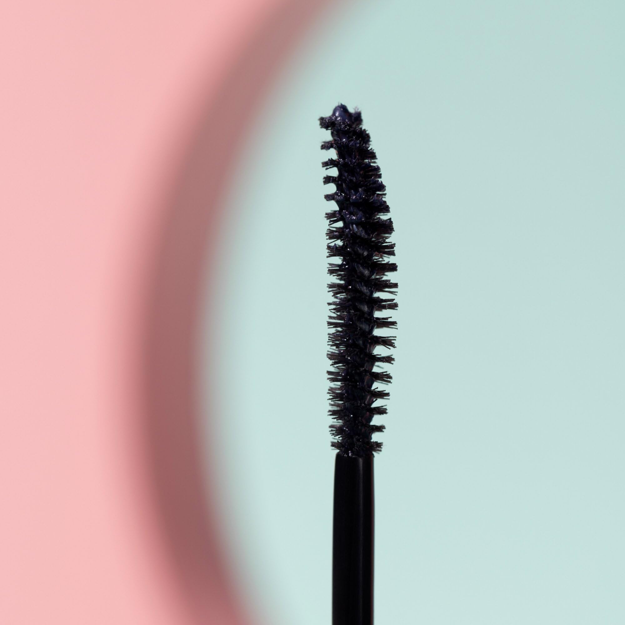 essence-curl-fixing-lash-base-mascara-base-blau-7ml-vegan image 8