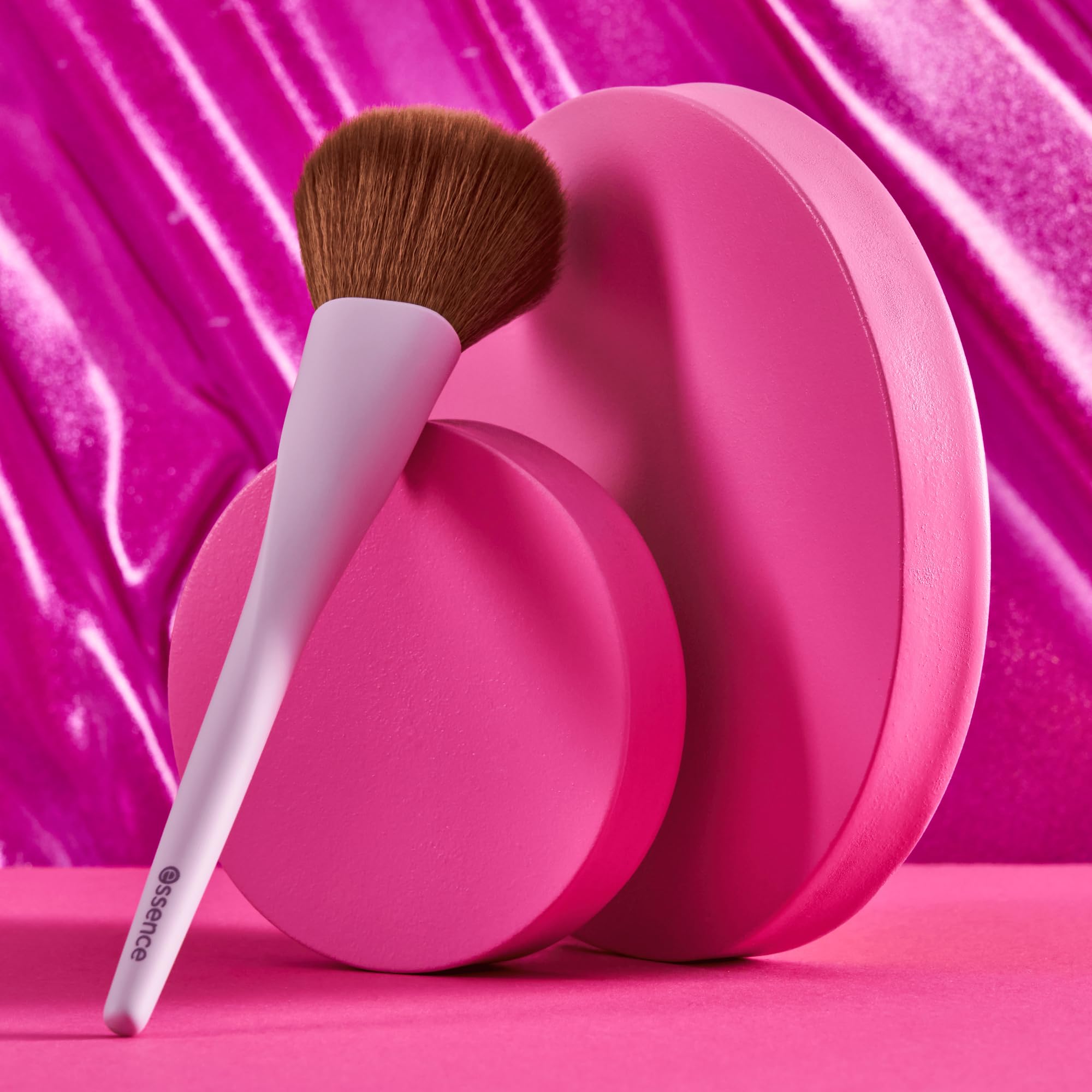 essence-powder-brush-01-puderpinsel-1-st-ck-recycelt image 6