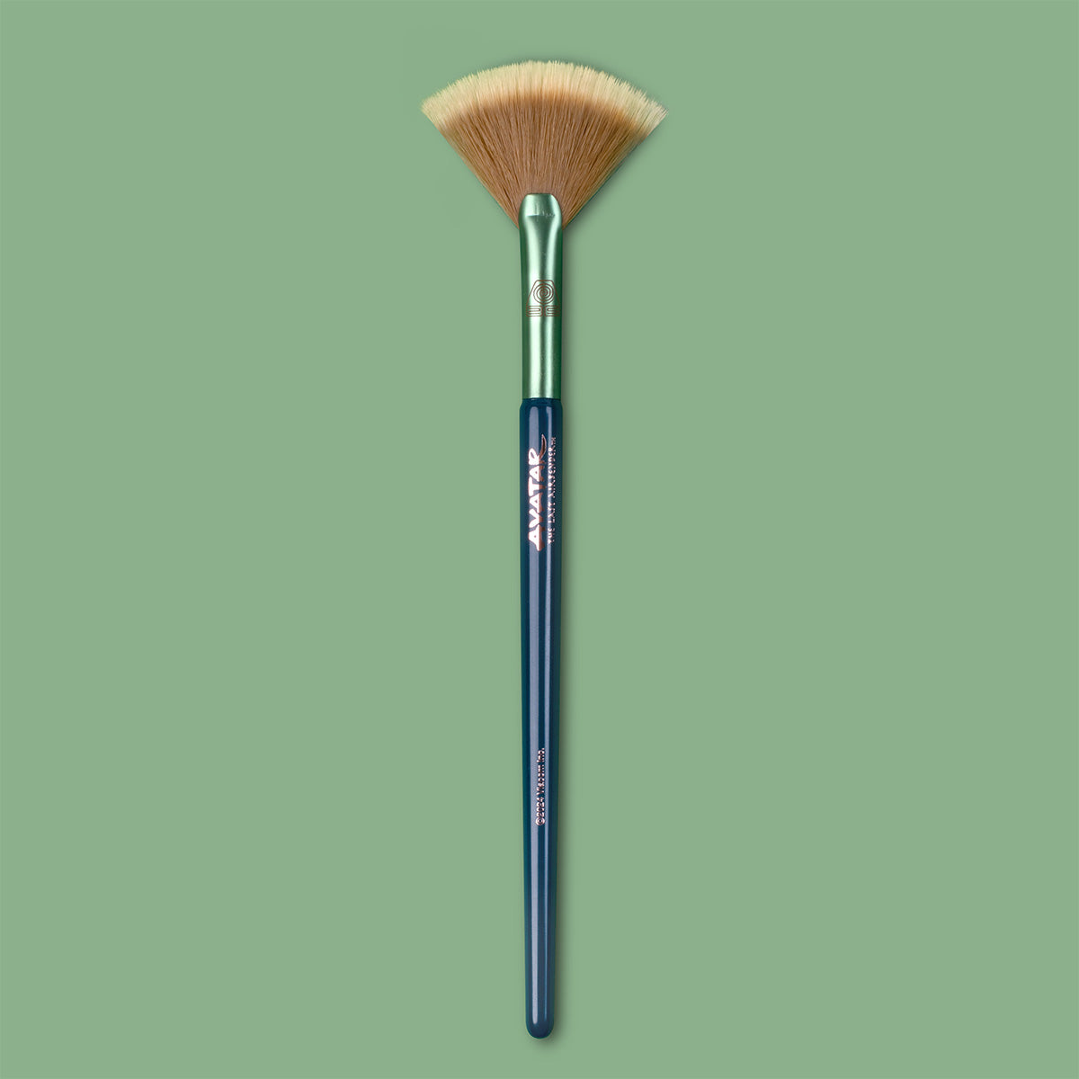 lethal-cosmetics-avatar-suki-fan-brush-f-cherpinsel image 2