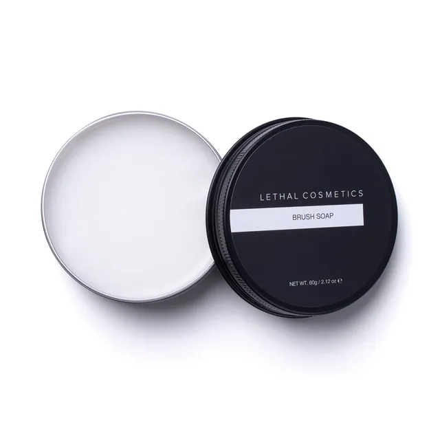 lethal-makeup-brushes-brush-soap-pinselseife-vegan image 1