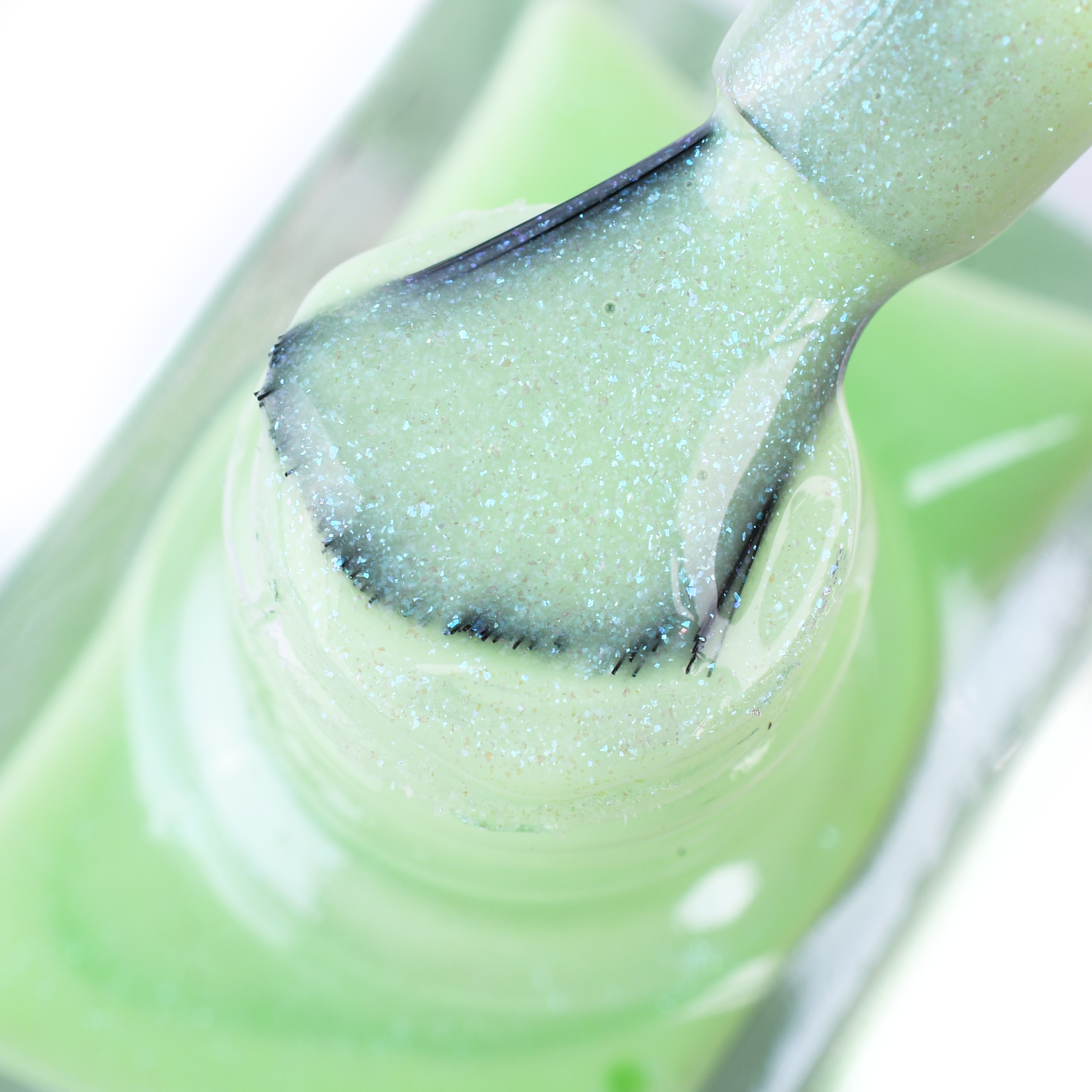 lethal-spongebob-movie-flying-dutchman-nagellack-gr-n-glow image 4