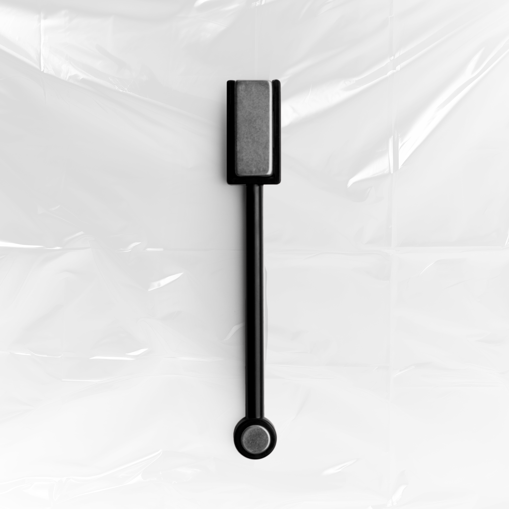 lethal-cosmetics-magnet-stick-magnetstift-cat-eye-effekt image 2
