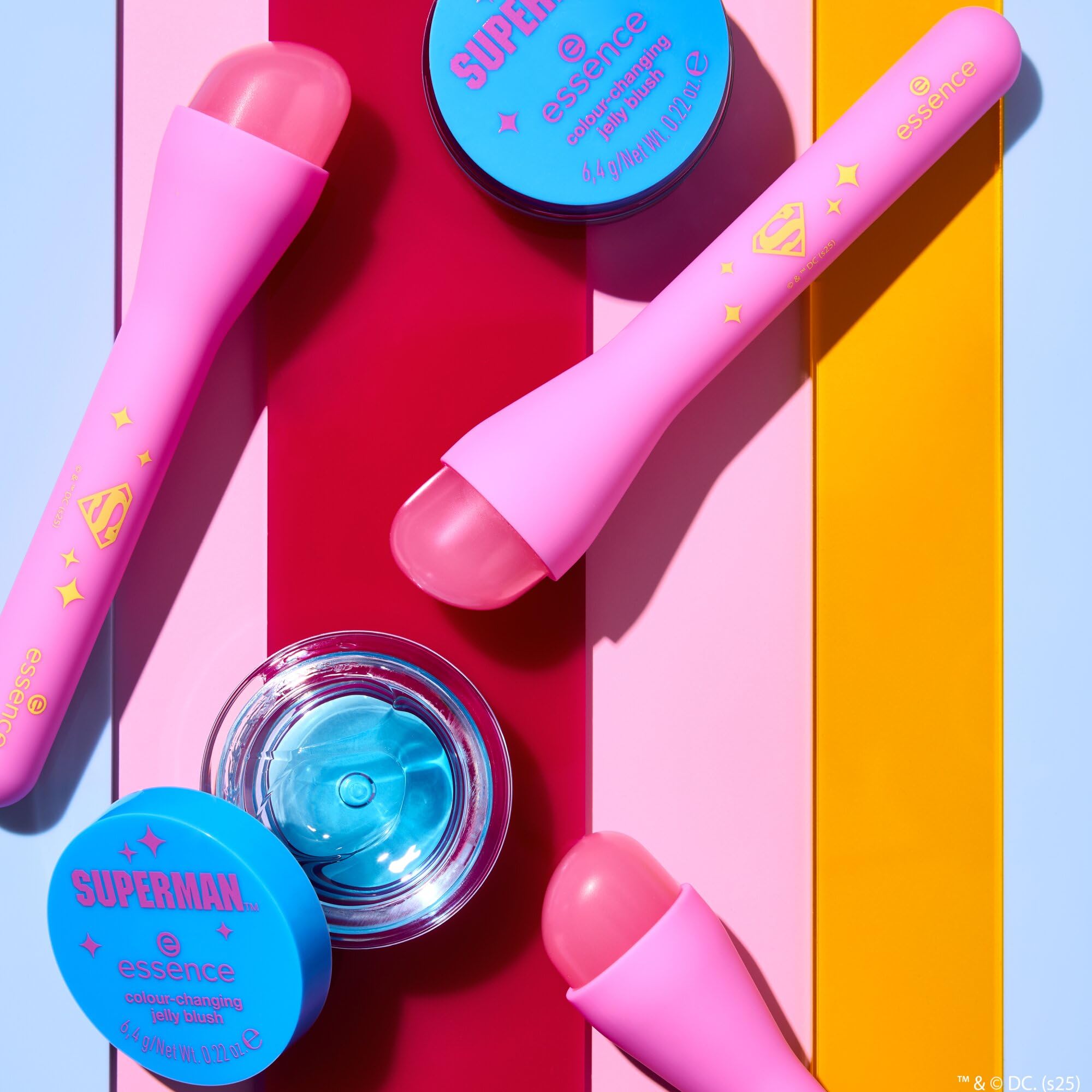 essence-superman-colour-changing-jelly-blush-rouge-blau-6-4g-ph image 5