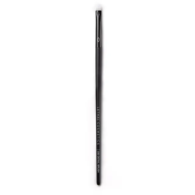lethal-cosmetics-230-detail-brush-lidschattenpinsel-pr-zise image 1