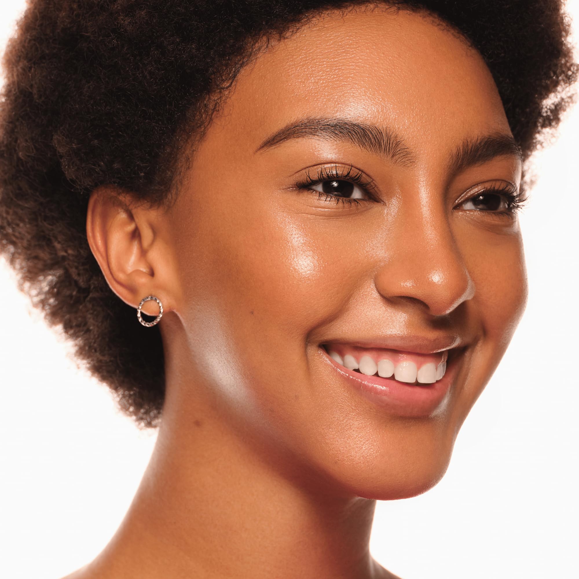 essence-baby-got-bronze-bronzer-10-golden-hour-5-5-g image 4