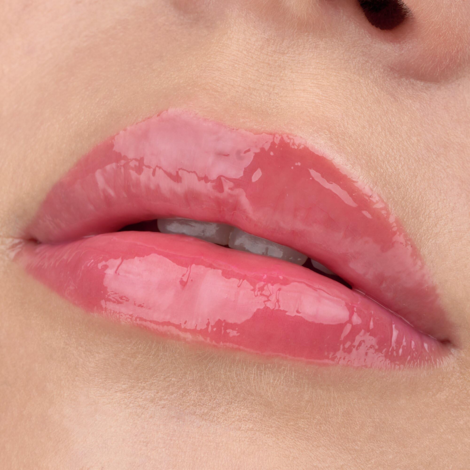 essence-what-the-fake-extreme-plumping-lip-filler-chili-4-2-ml image 3