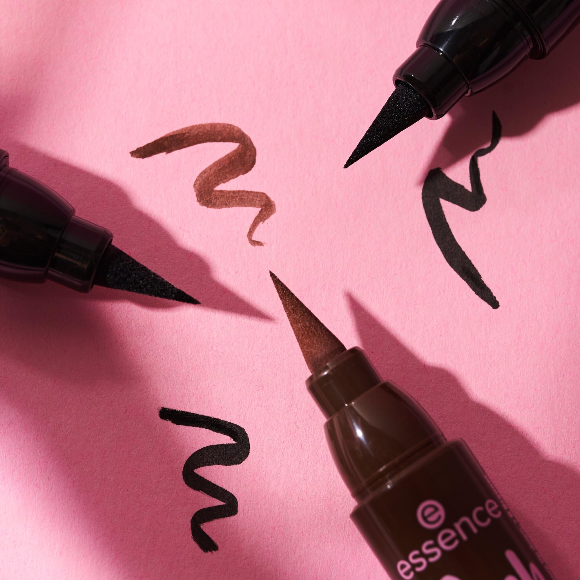 essence-lash-princess-eyeliner-schwarz-wasserfest-3-ml image 8