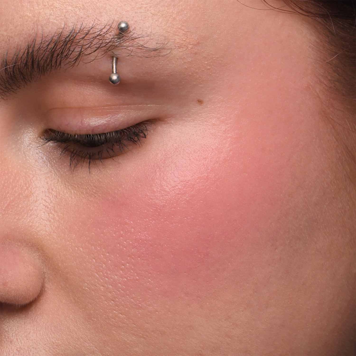lethal-cosmetics-magnetic-aura-lidschatten-warmer-pink-blush image 4