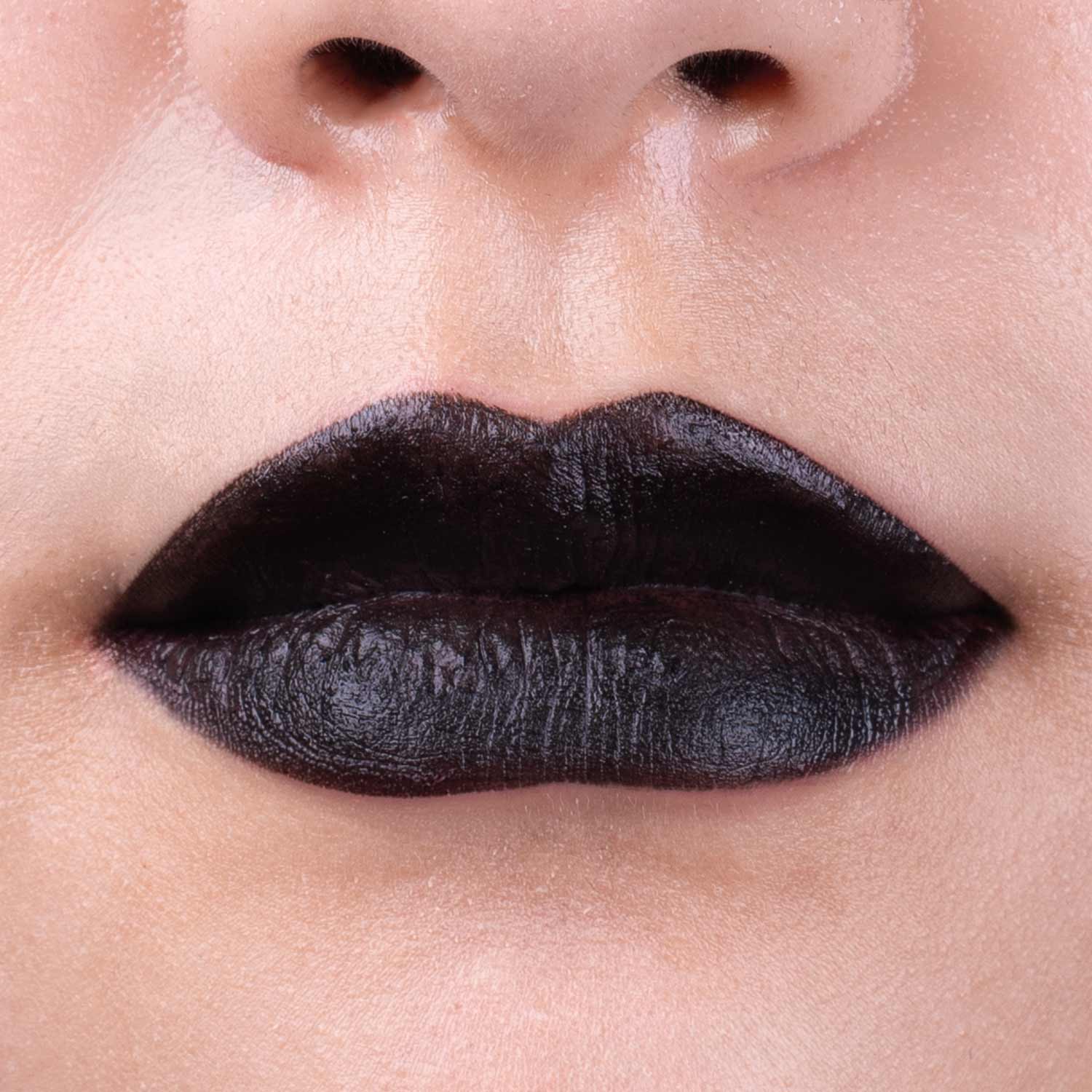 lethal-cosmetics-conjuring-valak-s-vengeance-lippenstift-schwarz image 3