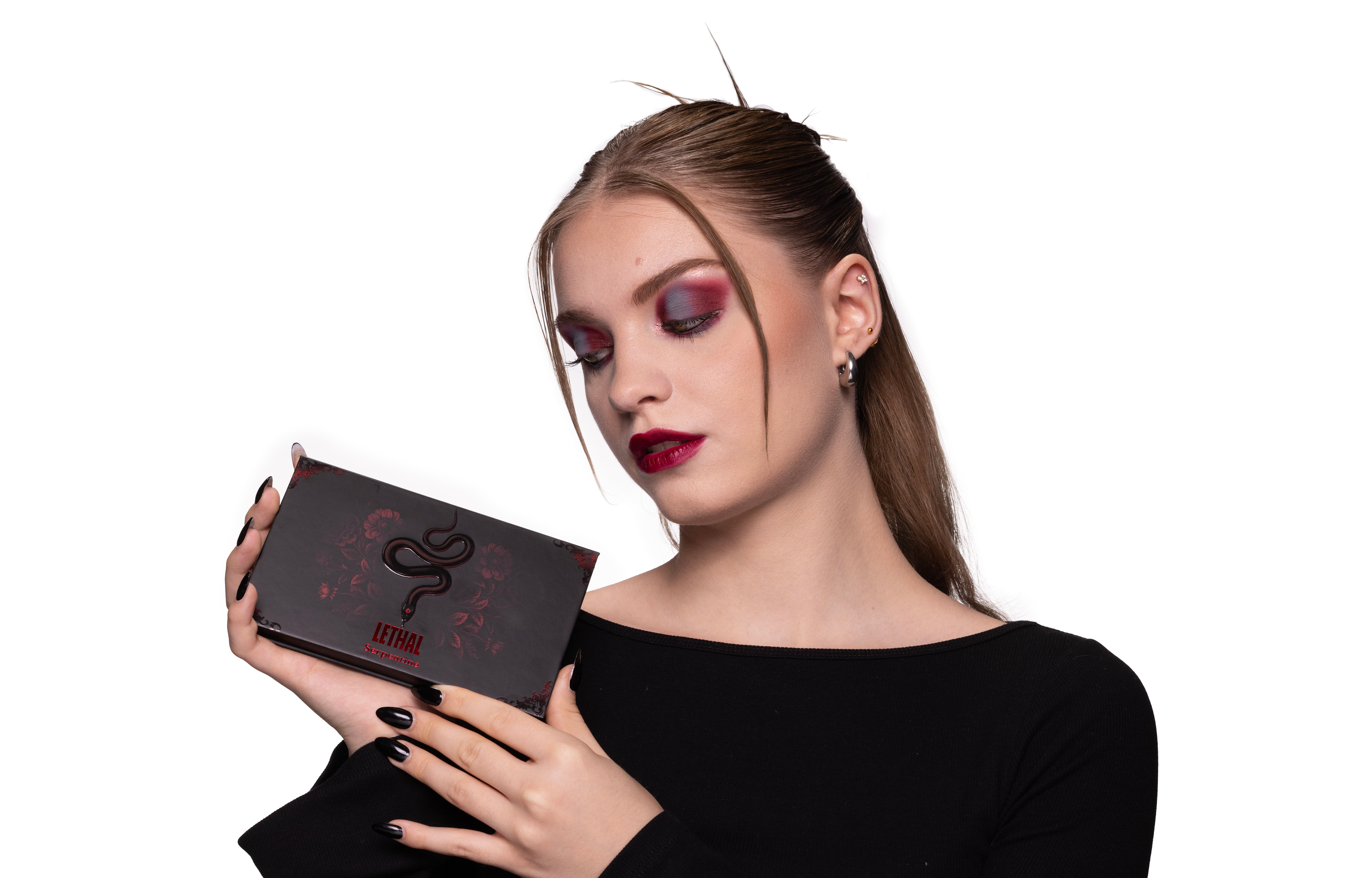 lethal-cosmetics-serpentine-palette-lidschattenpalette-15-farben image 5