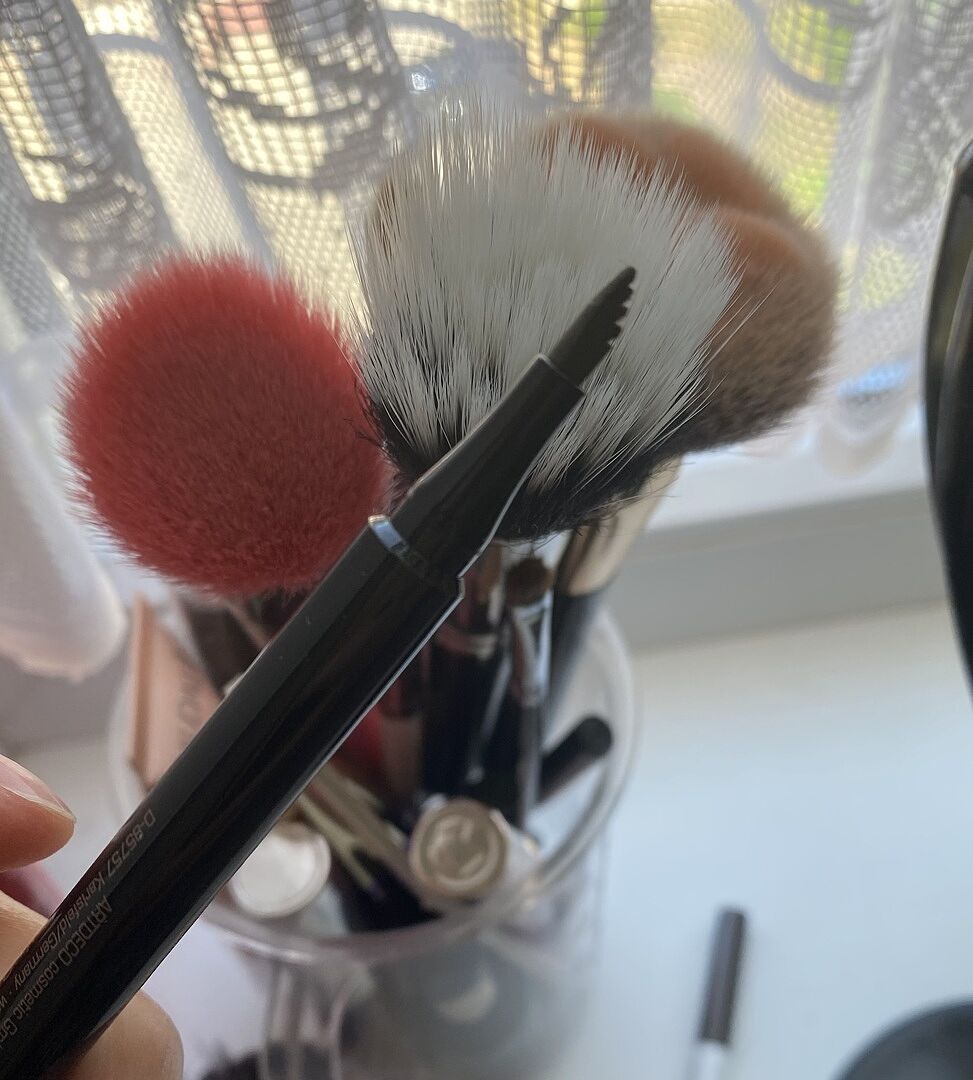 Natürliche Brauen