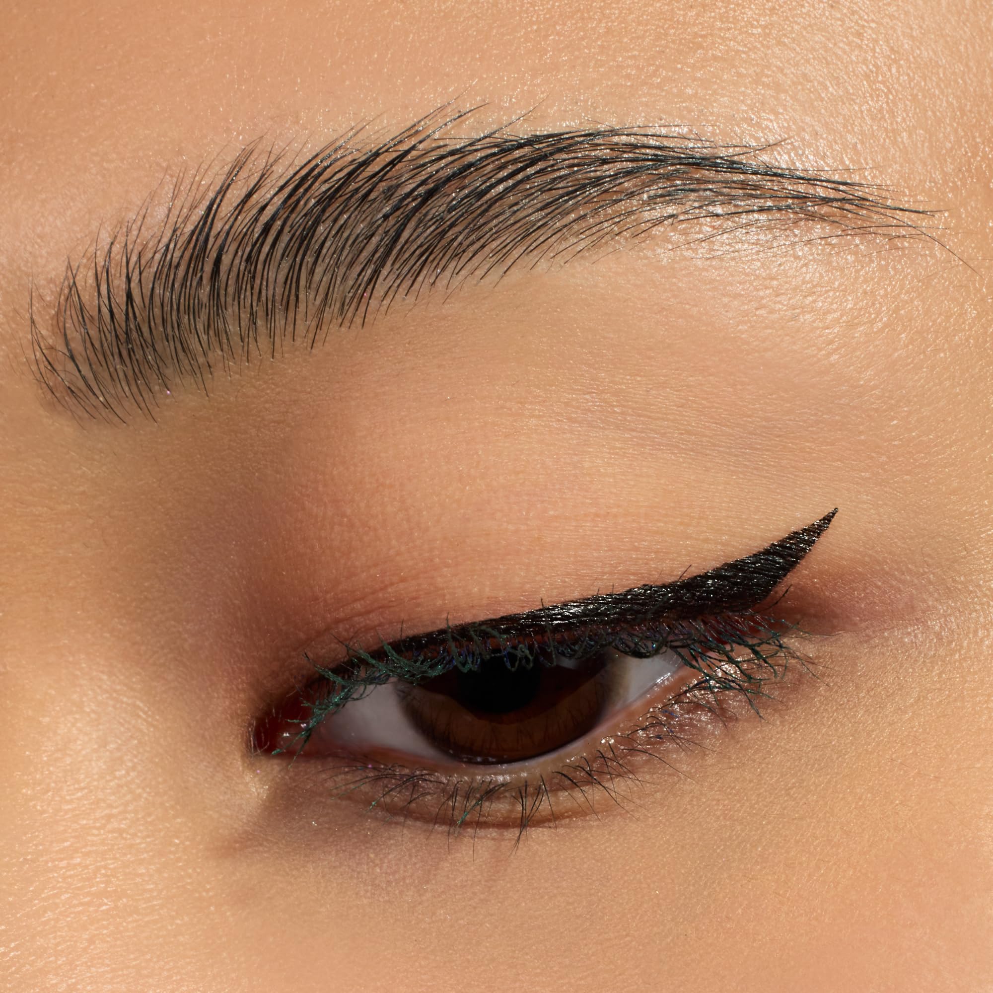 essence-quick-wing-stamp-eyeliner-01-eyeliner-schwarz-3-5-ml-matt image 7