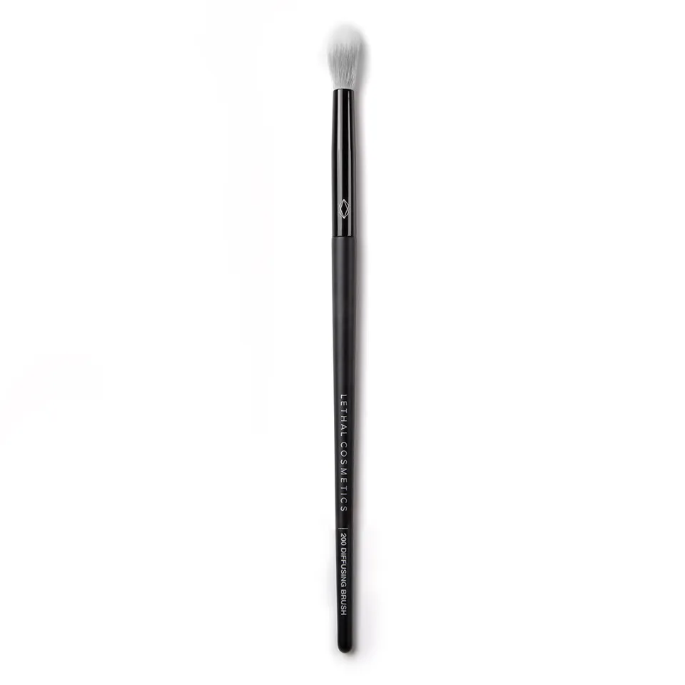 lethal-cosmetics-200-diffusing-brush-augenpinsel-verblenden image 1