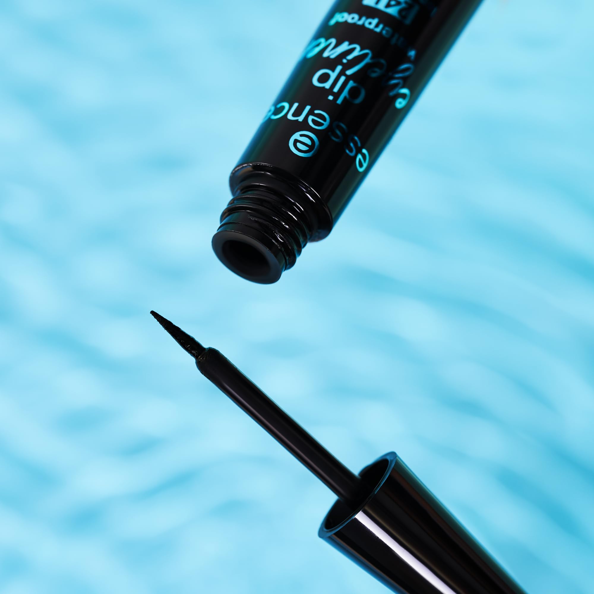 essence-dip-eyeliner-waterproof-01-schwarz-3x3-ml image 8